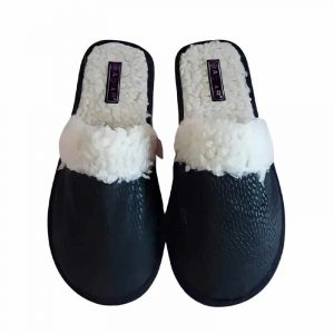 Pantufla Adulto Con Corderito - Negra
